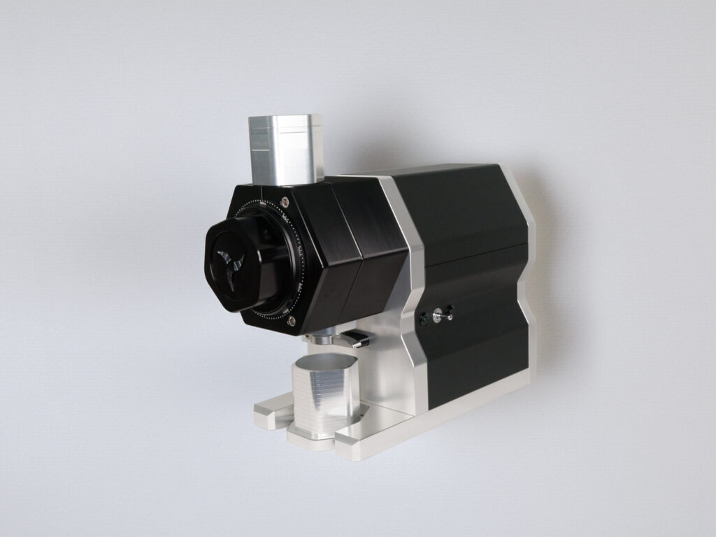 M98V grinder in black and silver