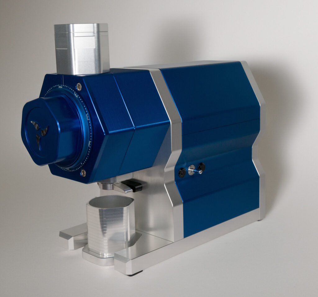 M98V grinder in blue with silver accents